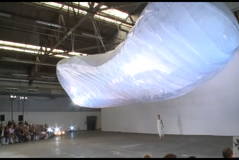 Custom Advertising Balloons Inflatable Cloud for Alexander Wang Fashion Show